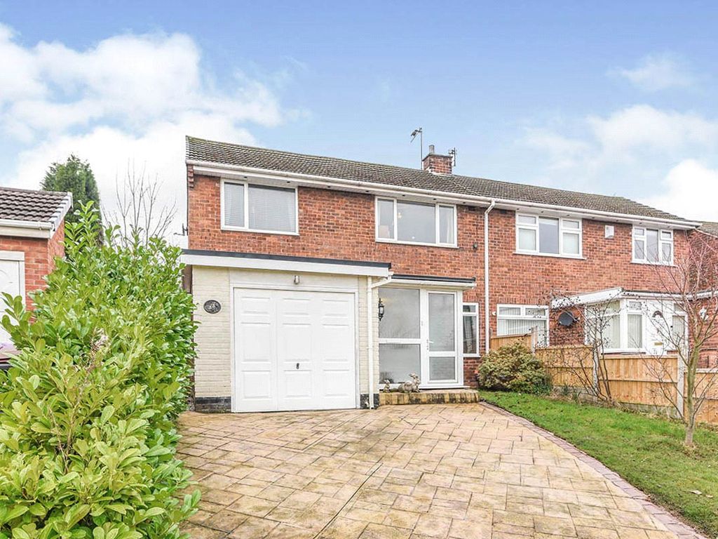3 bed semidetached house for sale in Priory Road, Telford, Shropshire