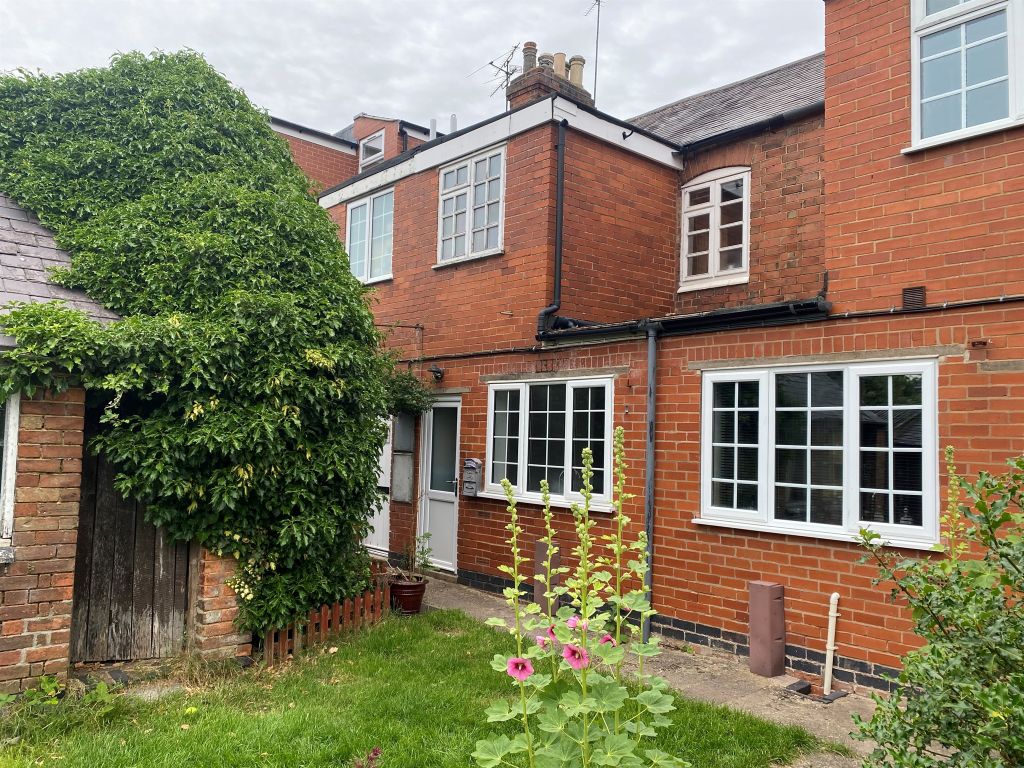 2 bed terraced house for sale in Stretton Road, Great Glen, Leicester
