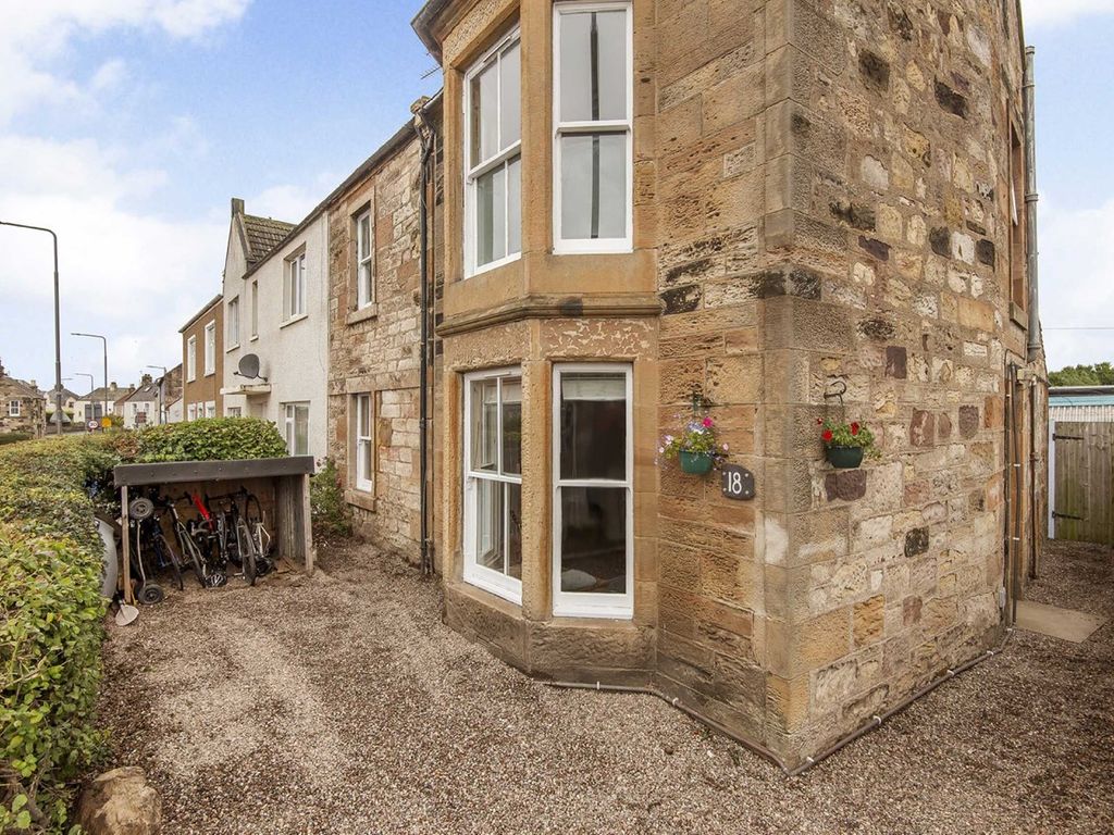 4 bed terraced house for sale in James Street, Pittenweem, Anstruther