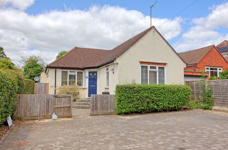 4 Bed Detached Bungalow For Sale In Sycamore Rise Chalfont St Giles