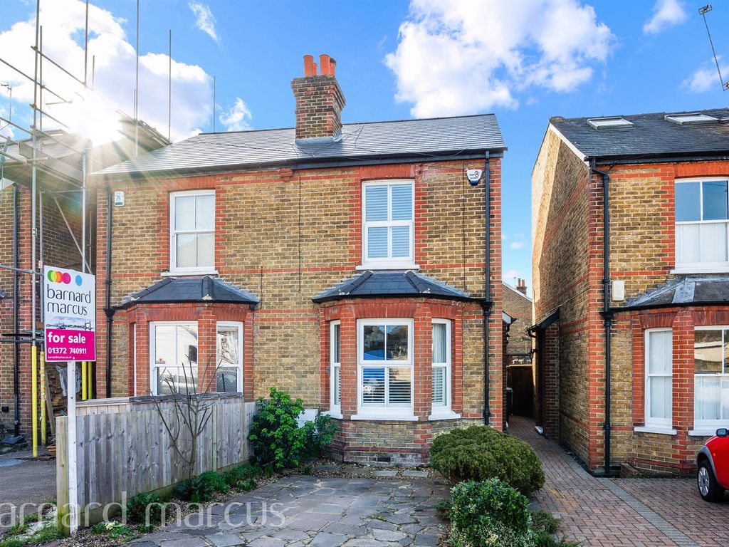 3 bed semidetached house for sale in Albert Road, Epsom KT17, £550,000