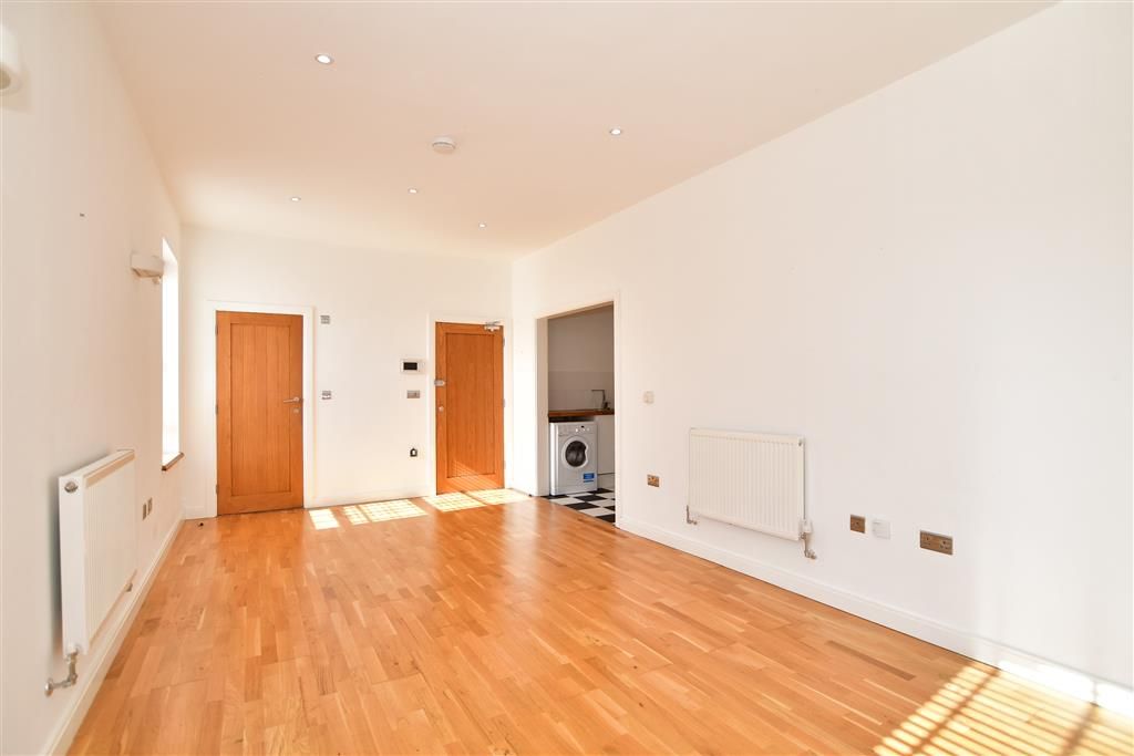 1 bed flat for sale in The Terrace, Rochester, Kent ME1 Zoopla