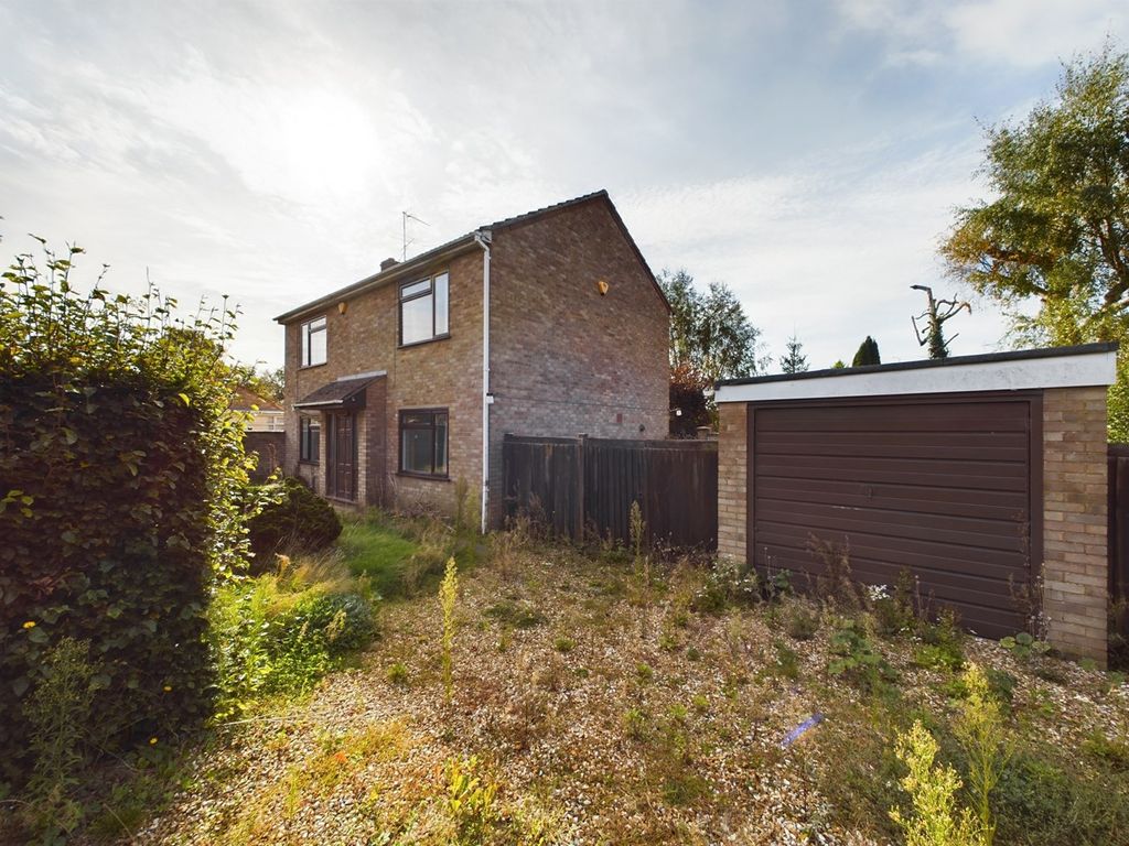 4 bed detached house for sale in St Peters Road, Watlington, King's