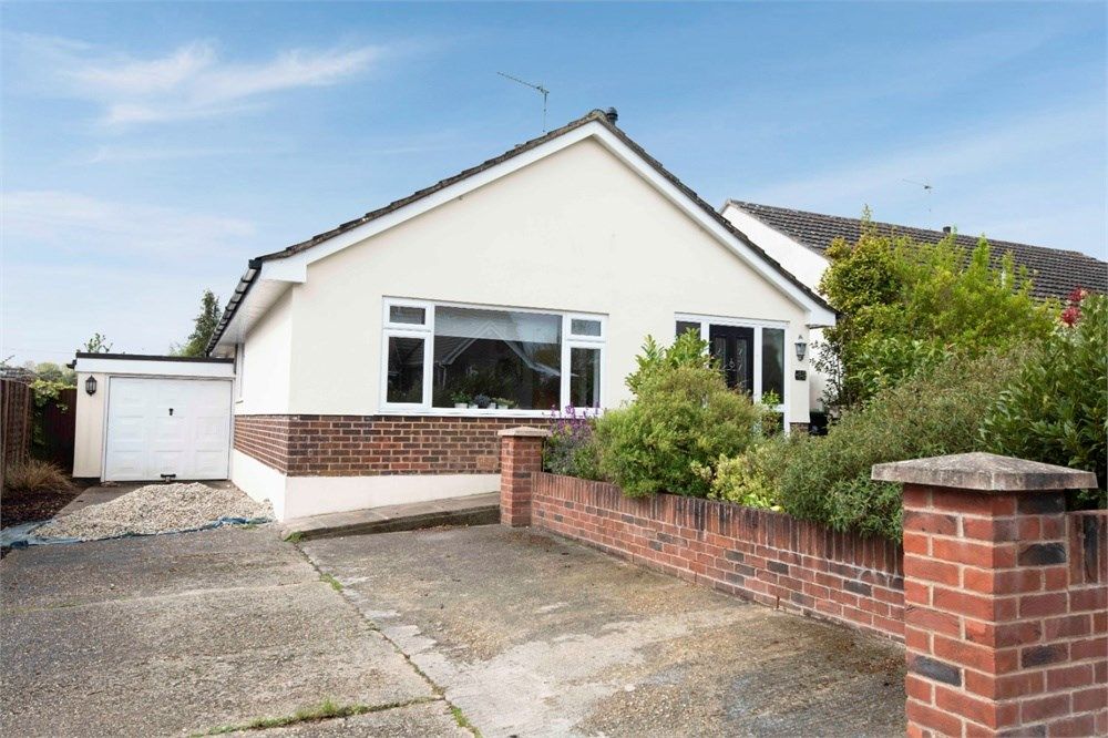 3 bed detached bungalow for sale in Highmoor Road, Corfe Mullen