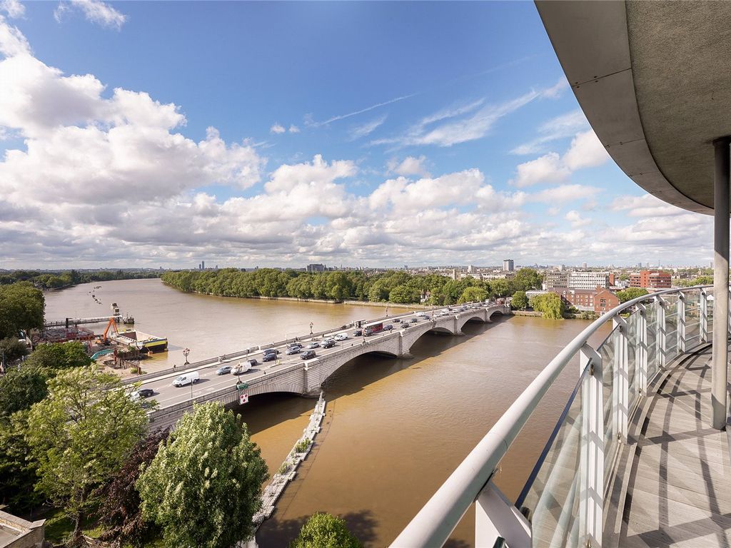 Putney Wharf Tower Brewhouse Lane Putney London SW15