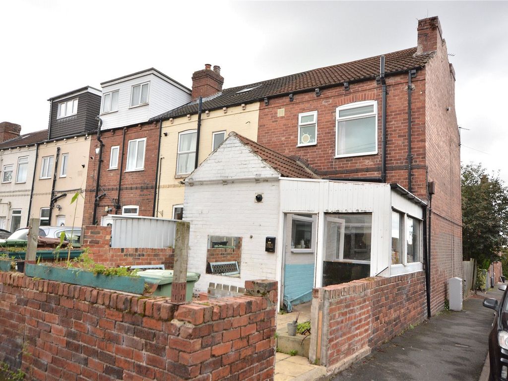 3 bed terraced house for sale in Hollin Hurst, Allerton Bywater