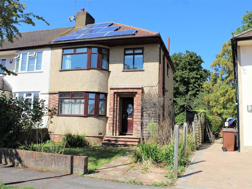 3 bed semidetached house for sale in Allandale Crescent, Potters Bar