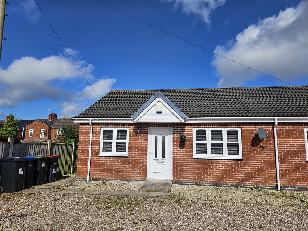 2 bed semidetached bungalow for sale in The Hill, Kirkby In Ashfield