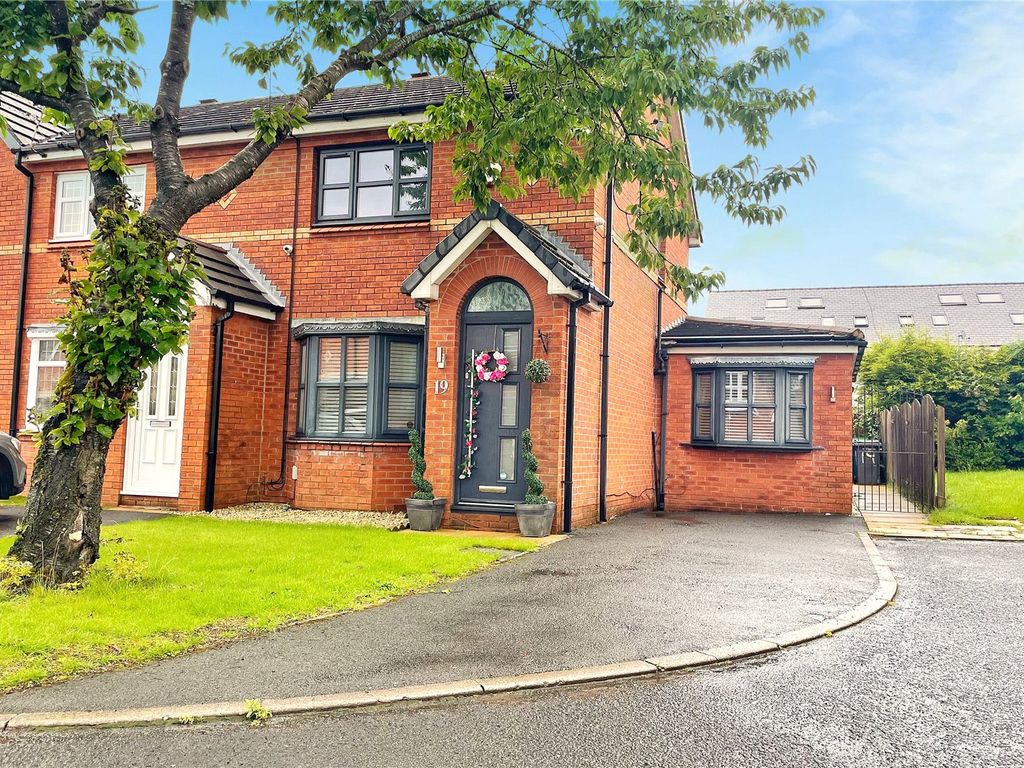 3 bed semidetached house for sale in Marston Close, Woodhouses
