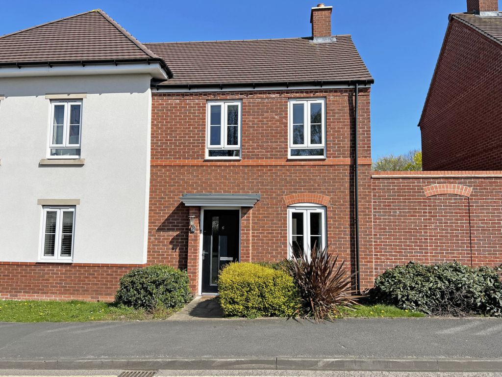 2 bed town house for sale in Old Railway Mews, Swadlincote DE11 Zoopla