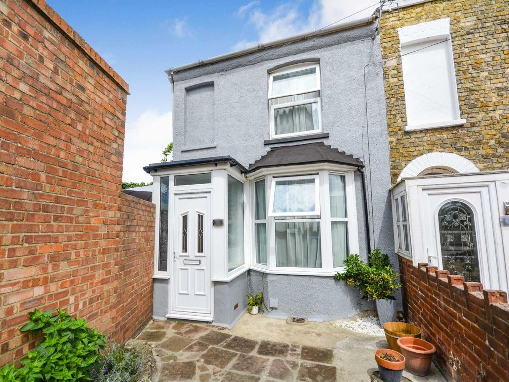 3 bed end terrace house for sale in Boundary Road, Ramsgate, Kent CT11