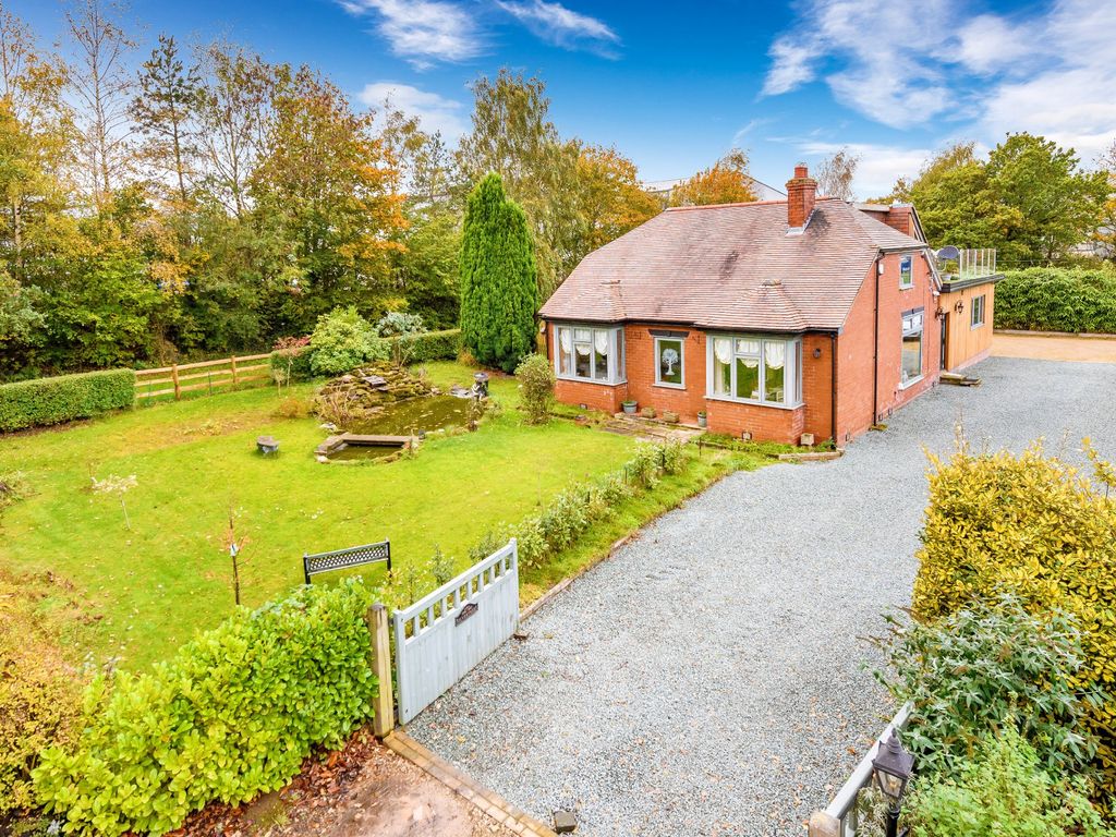 3 bed detached bungalow for sale in Hatton Road, Hinstock, Market