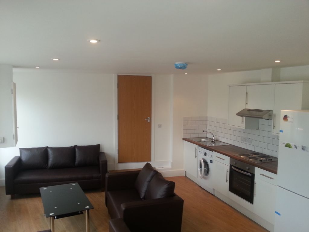 1 bed flat to rent in Cranbrook Road, Ilford IG2 Zoopla