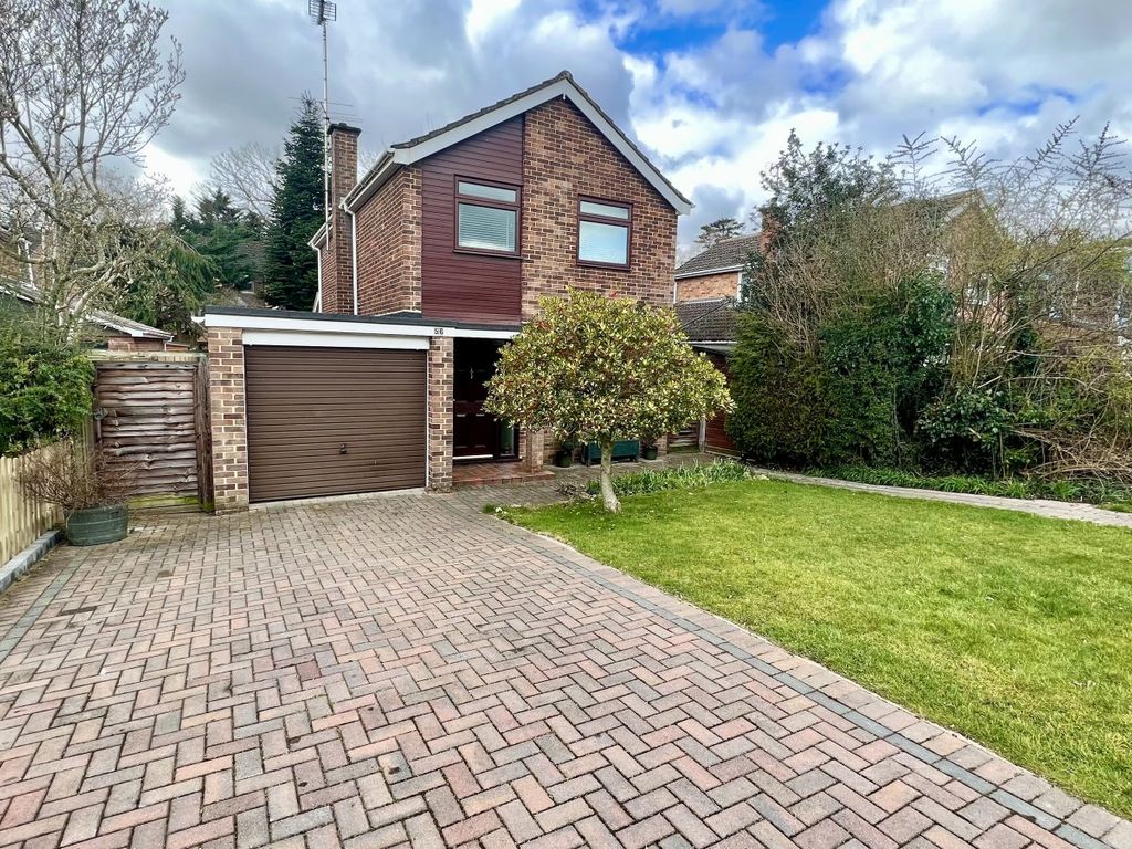 3 bed detached house for sale in Holmes Crescent, Wokingham, Berkshire