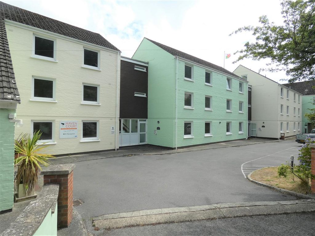 2 bed flat for sale in Kittiwake House, Haven Court, Little Haven