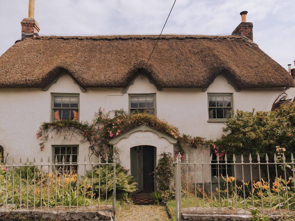 4 bed detached house for sale in The Square, Dolton, Devon EX19 Zoopla