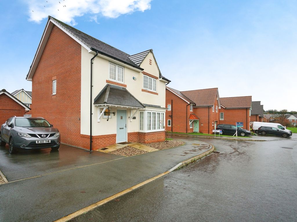 4 bed detached house for sale in Norton Road, Worsley, Manchester M28