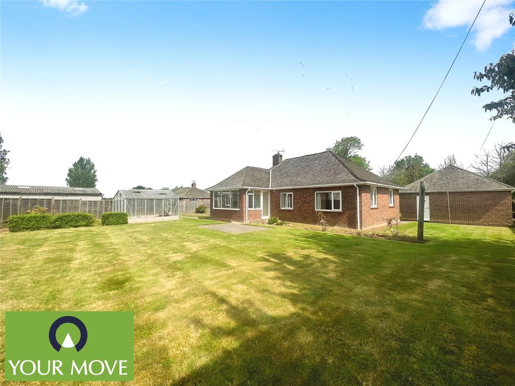 3 bed bungalow to rent in Sack Lane, Bognor Regis, West Sussex PO22, £