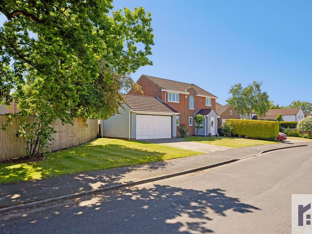 4 bed detached house for sale in Pear Tree Avenue, Coppull PR7 Zoopla