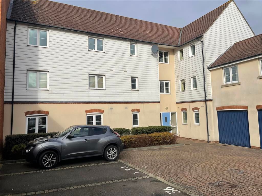 2 bed flat for sale in Bluebell Road, Kingsnorth, Ashford, Kent TN23