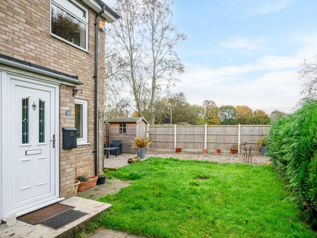 2 bed flat for sale in Ryemoor Road, Haxby, York YO32, £180,000 Zoopla