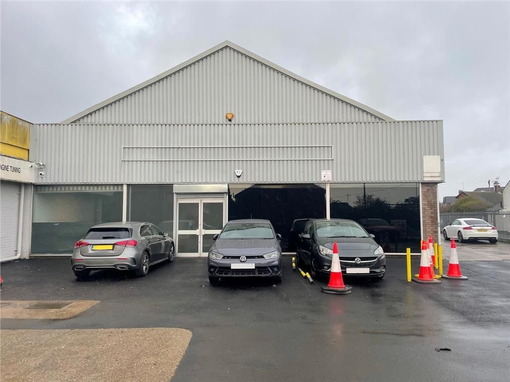 Office to let in Unit 1 The Old Garage, Ruthin Road, Mold, Flintshire