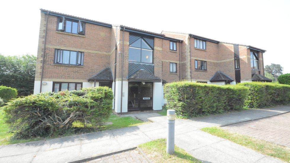 1 bed flat to rent in Pyegrove Chase, Forest Park, Bracknell RG12 Zoopla