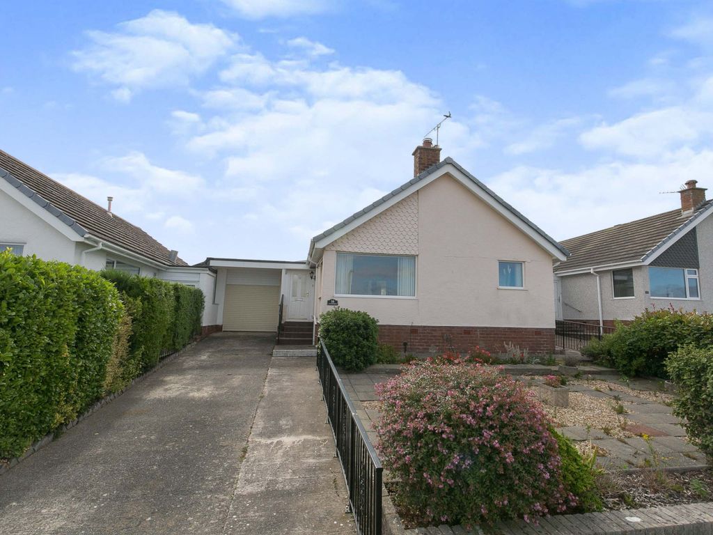 2 bed detached bungalow for sale in Rochester Way, Colwyn Bay LL28 Zoopla