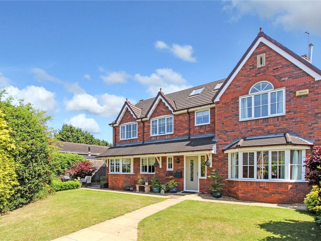 5 bed detached house for sale in Church View, Haslington, Crewe