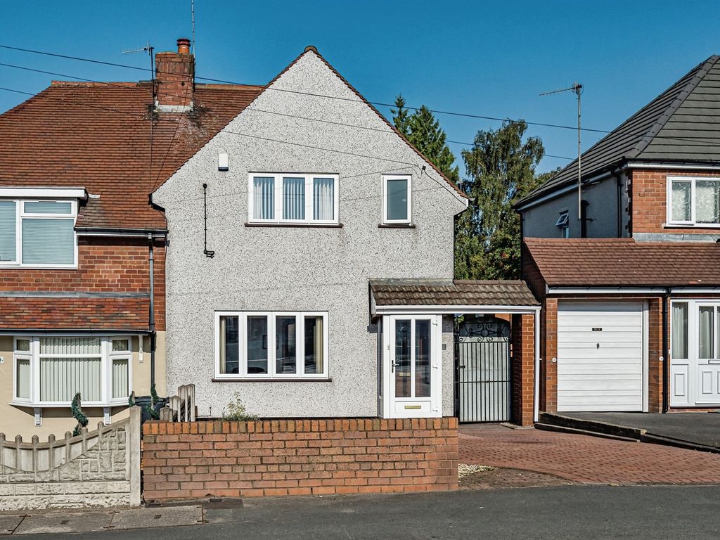 3 bed semidetached house for sale in Thorns Road, Quarry Bank