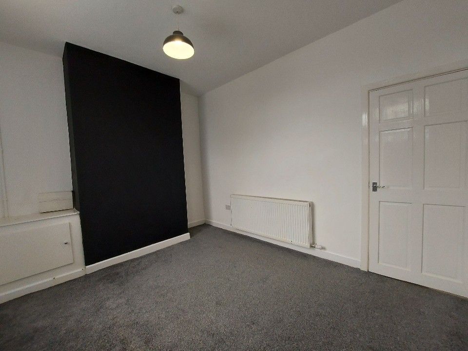 2 bed terraced house to rent in Raglan Road, Burnley BB11 Zoopla