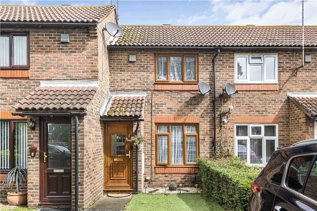 1 bed terraced house for sale in Douglas Road, Stanwell, StainesUpon