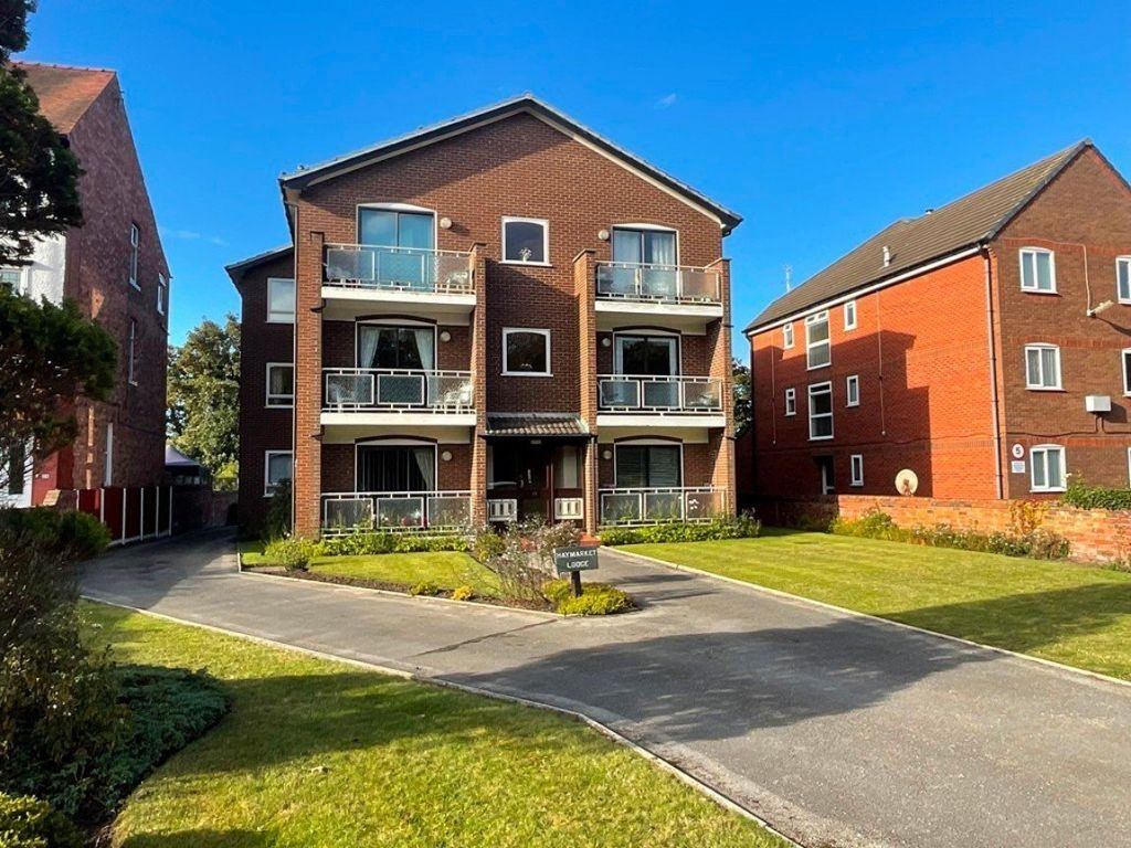 3 bed flat for sale in Park Road, Southport PR9, £160,000 Zoopla