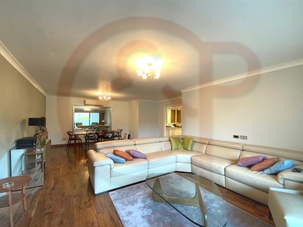 Windsor Way, Brook Green W14  