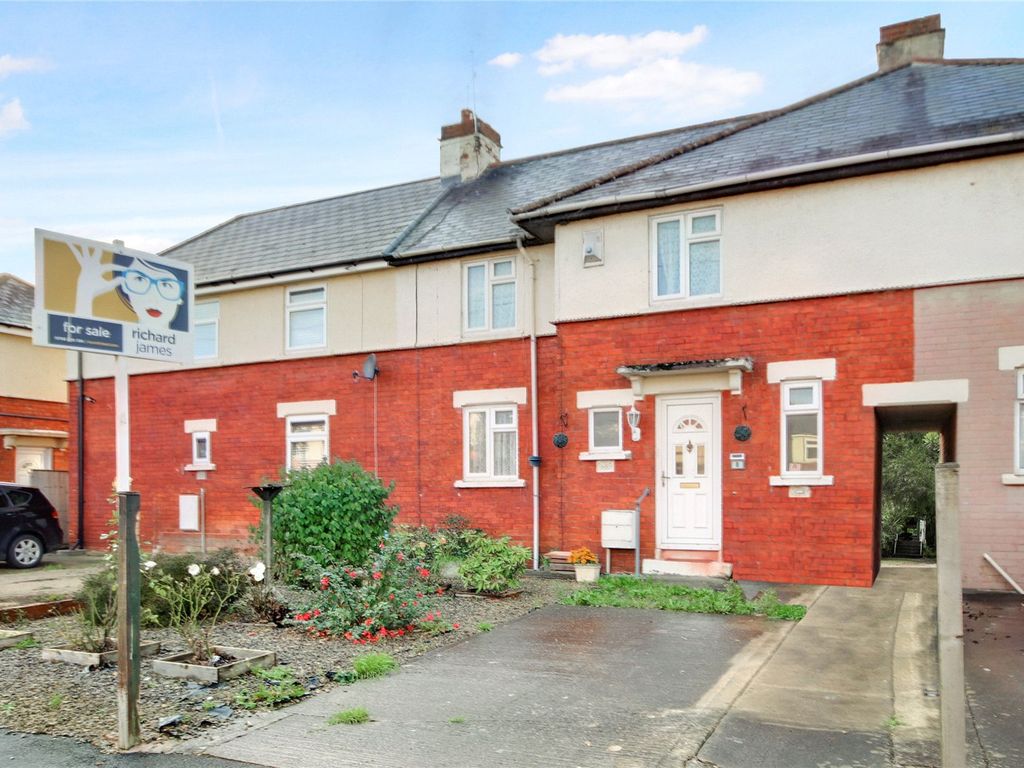 3 bed terraced house for sale in Hawthorn Avenue, Pinehurst, Swindon