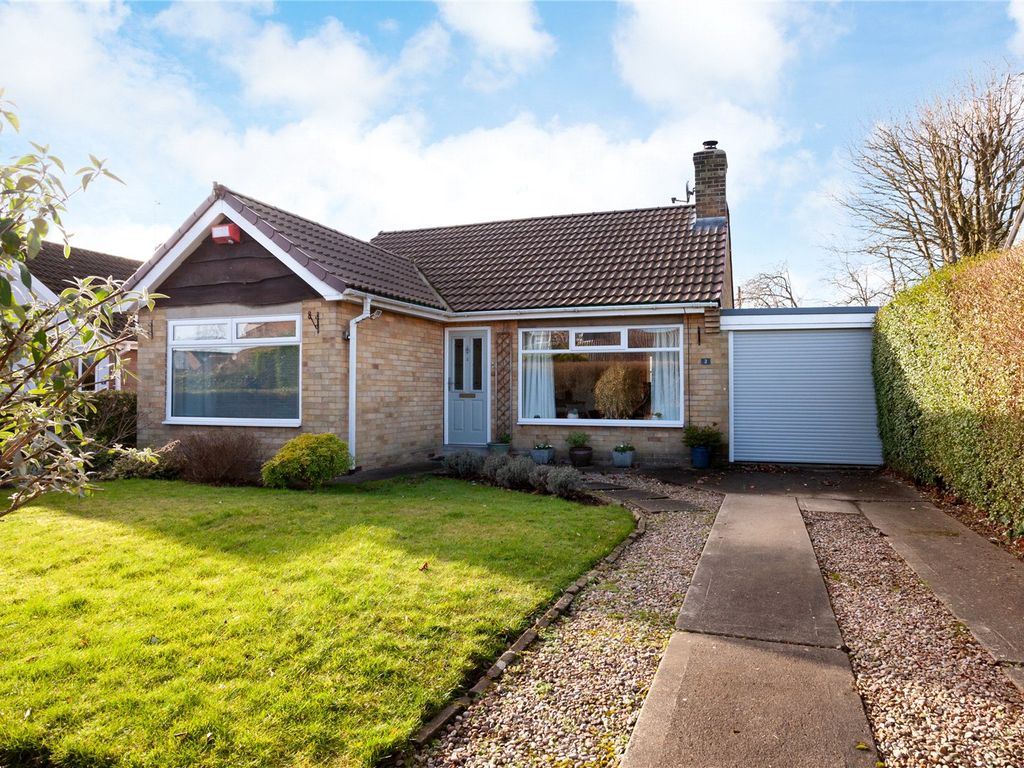 3 bed bungalow for sale in Moorland Garth, Strensall, York, North