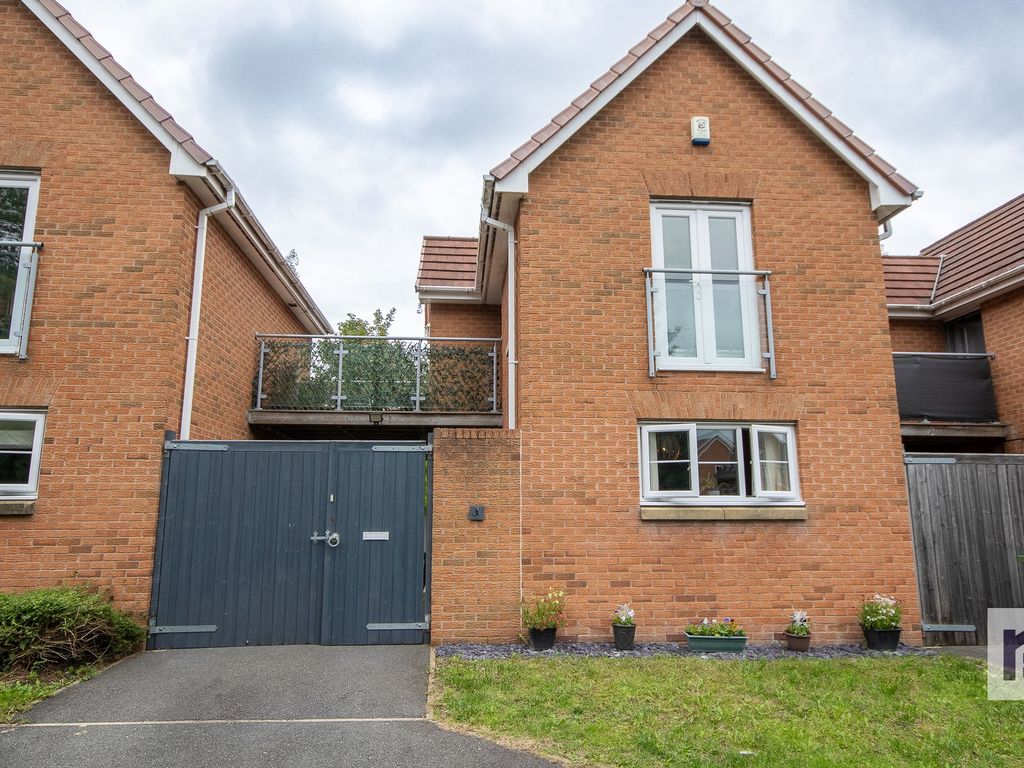 1 bed linkdetached house for sale in Hazelmere Avenue, Buckshaw Village PR7, £130,000 Zoopla