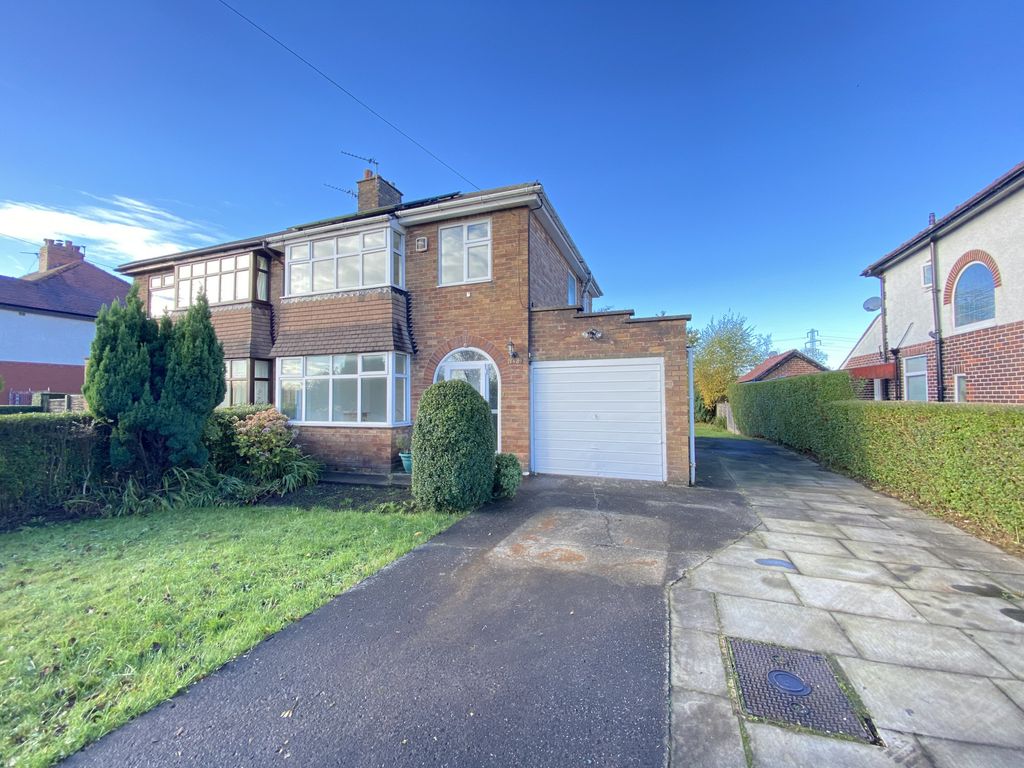 3 bed semidetached house to rent in Pope Lane, Whitestake PR4, £950