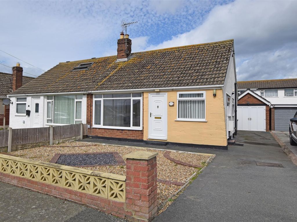 2 bed semidetached bungalow for sale in Lon Y Gors, Pensarn, Abergele