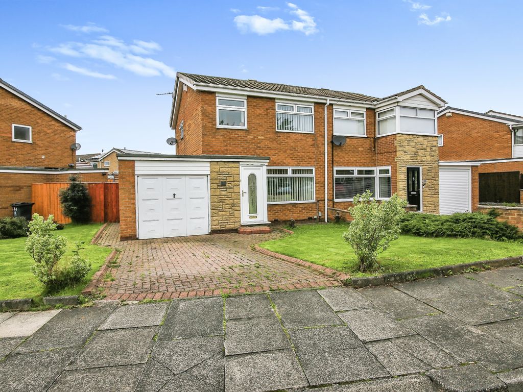 3 bed semidetached house for sale in Canterbury Avenue, Wallsend NE28