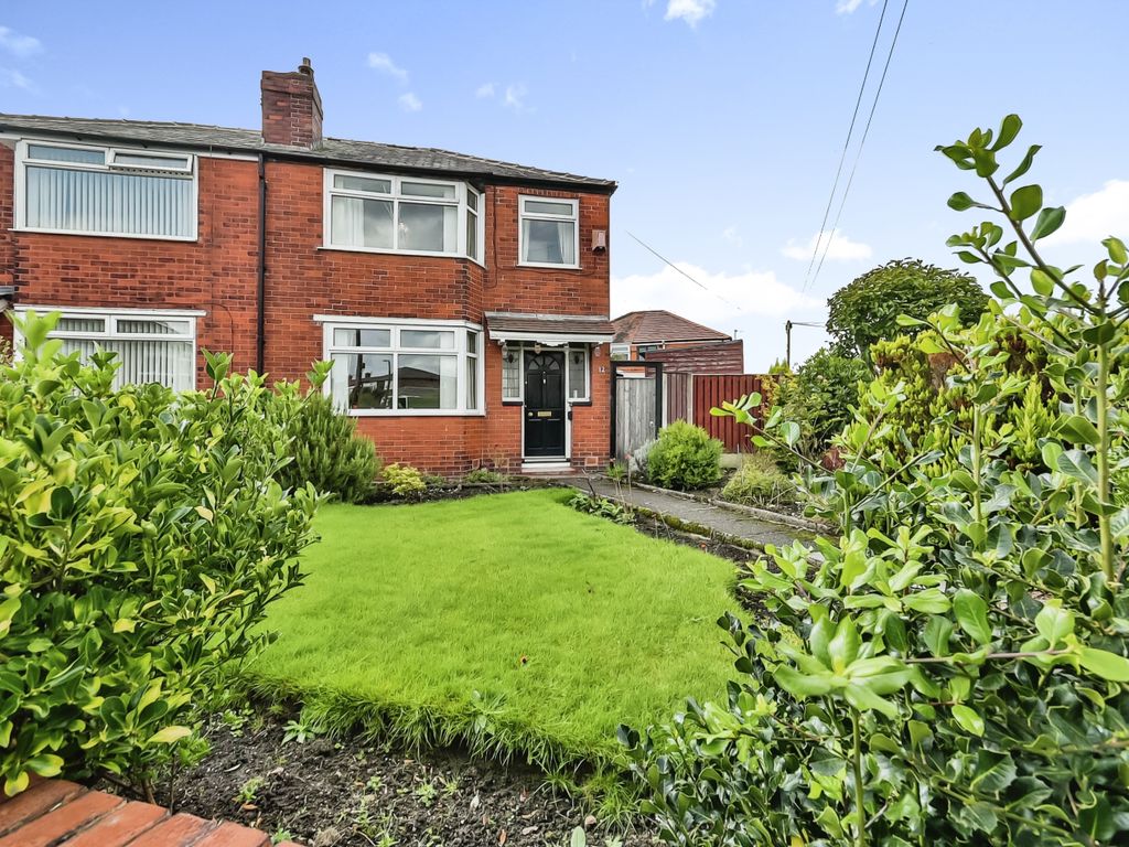 3 bed semidetached house for sale in Heys Avenue, Wardley, Swinton
