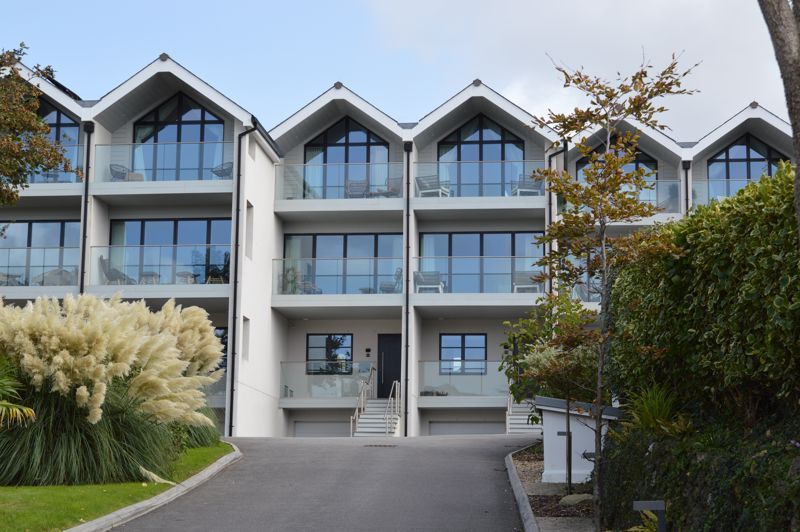 4 bed detached house to rent in The Strand, Porth, Newquay TR7, £2,600