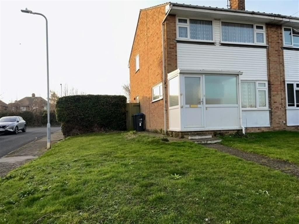 3 bed semidetached house for sale in Station Road, WestgateOnSea