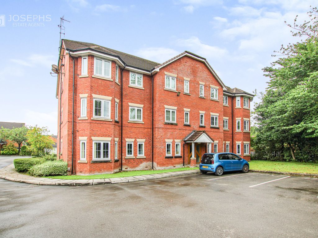 2 bed flat for sale in Sandileigh Drive, Bolton BL1 Zoopla