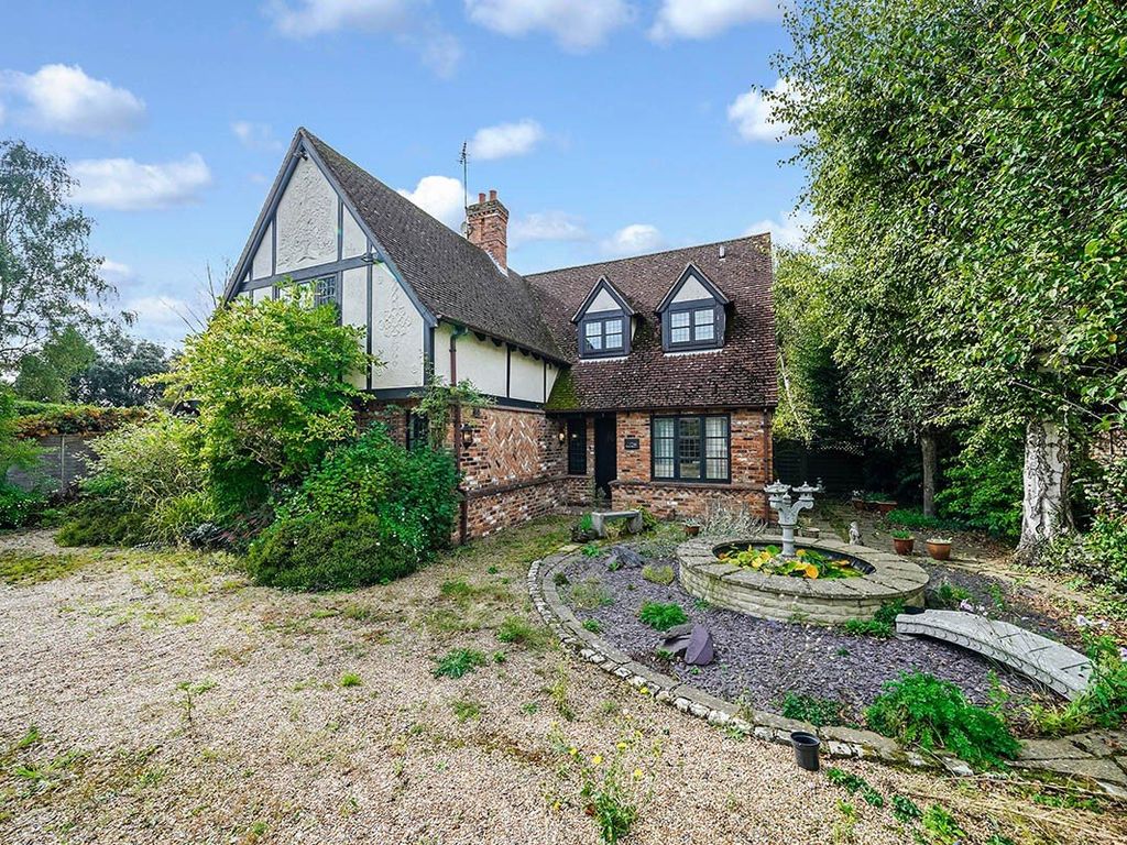 4 bed detached house for sale in Badger's, Lower Road, Little Hallingbury, Stortford