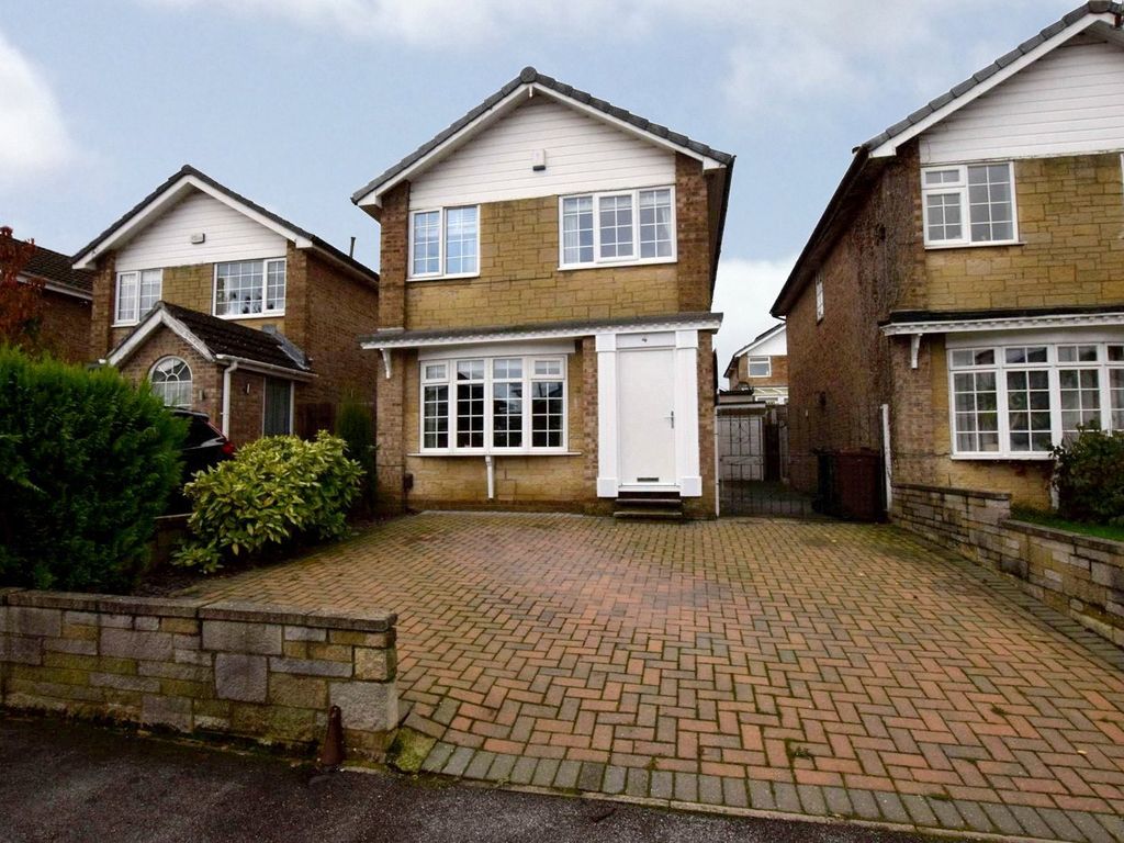 3 bed detached house for sale in Lawns Green, Leeds, West Yorkshire