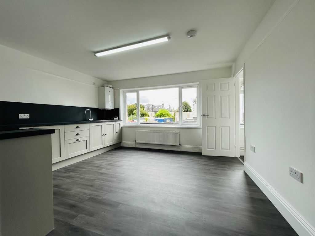 1 bed flat to rent in Culver Court, Culver Road, Saltash PL12, £750 pcm