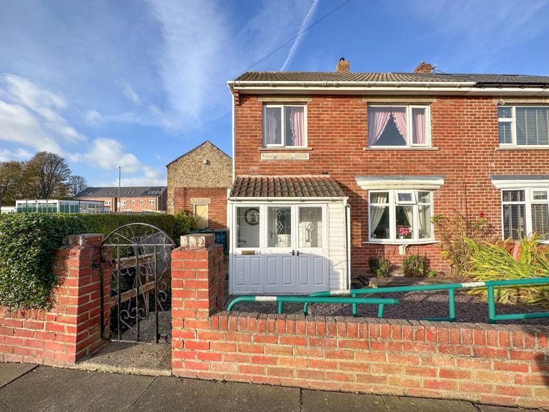 3 bed semidetached house for sale in Half Fields Road, Winlaton
