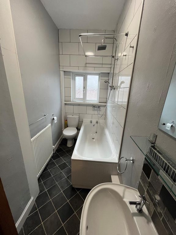 3 bed flat to rent in Townhill Road, Dunfermline KY12 Zoopla