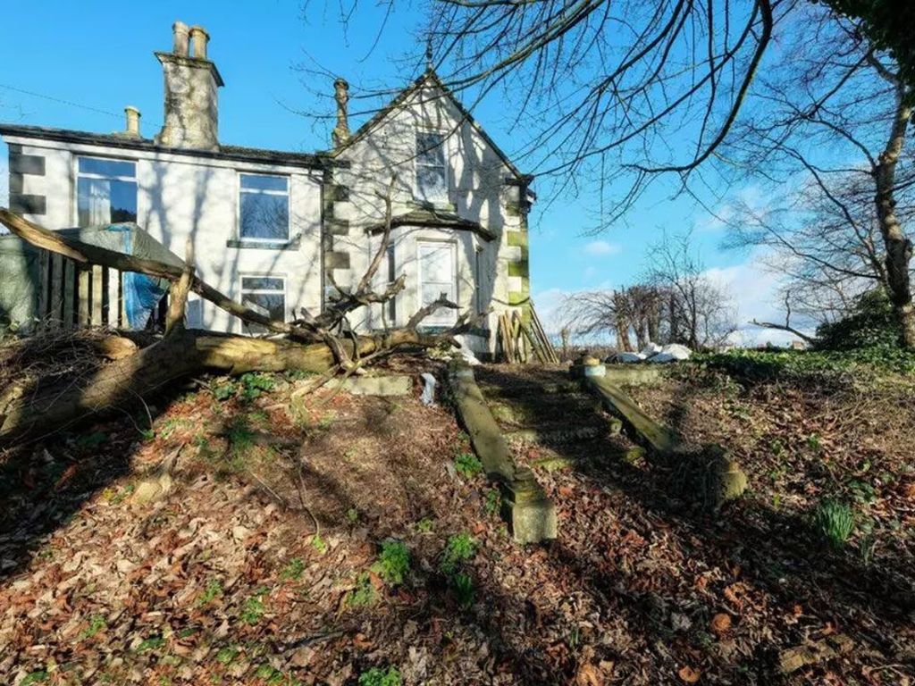 4 bed property for sale in 48, King Street, Bathgate, West Lothian